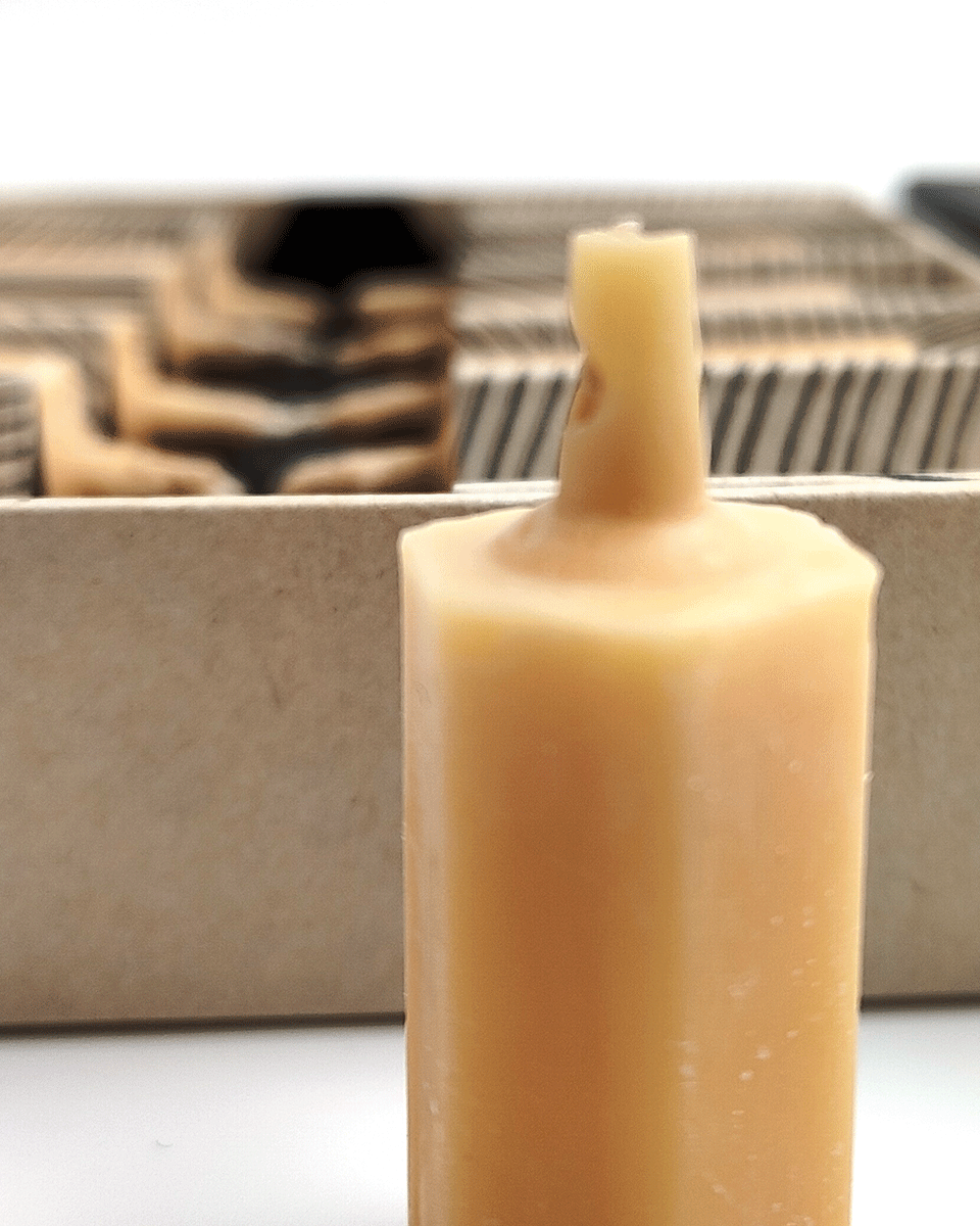 Daiyo Reiskleiewachskerze ROKKAKU [Sechseck]